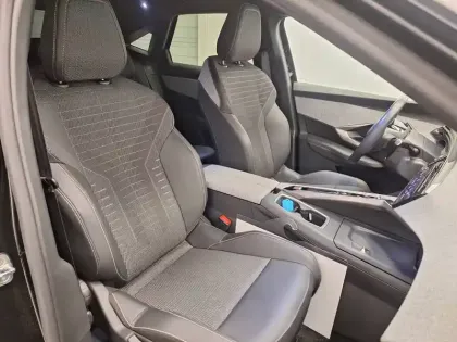 Photo 18 Peugeot 3008  Hybrid 136 e-DCS6