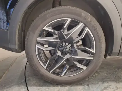 Photo 11 Peugeot 3008  Hybrid 136 e-DCS6