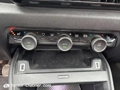 Photo 21 Citroën C4  PureTech 130 S&S BVM6 Shine