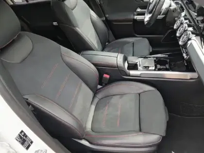 Photo 8 Mercedes GLB  250 8G-DCT 4Matic AMG Line Launch Edition