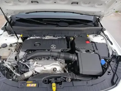 Photo 6 Mercedes GLB  250 8G-DCT 4Matic AMG Line Launch Edition