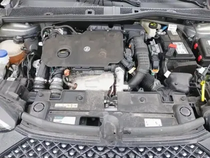 Photo 6 DS DS 3  BlueHDi 130 EAT8 Etoile