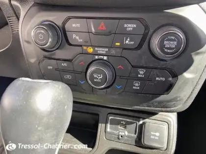 Photo 14 Jeep Renegade  1.3 GSE T4 150 ch BVR6 Limited