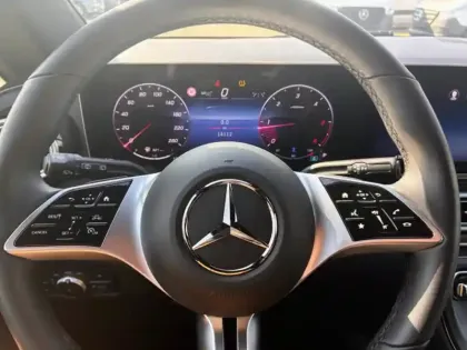 Photo 33 Mercedes CLA Gén. II (W447) Ph3 Avantgarde 5