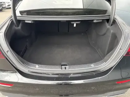 Photo 9 Mercedes Classe E  220 d AMG Line Berlin