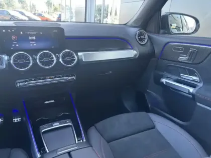 Photo 15 Mercedes GLB 200 d AMG Line