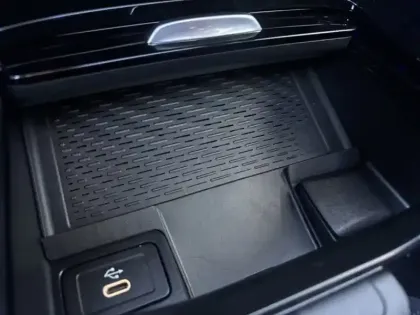 Photo 17 Mercedes GLB 200 d AMG Line