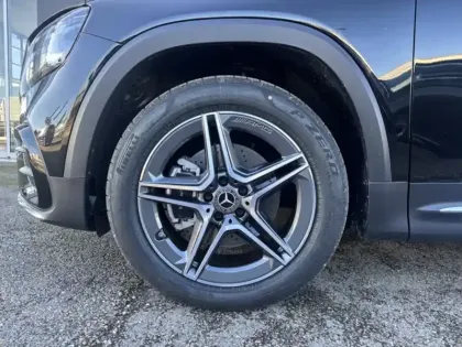 Photo 8 Mercedes GLB 200 d AMG Line