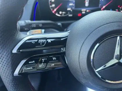 Photo 11 Mercedes GLB 200 d AMG Line