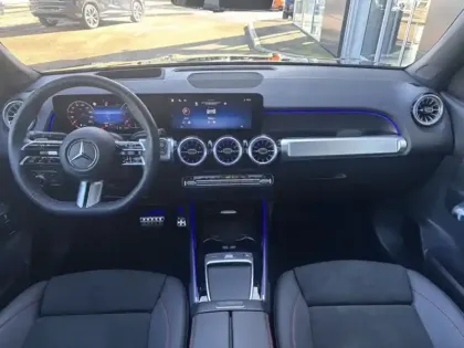 Photo 10 Mercedes GLB 200 d AMG Line