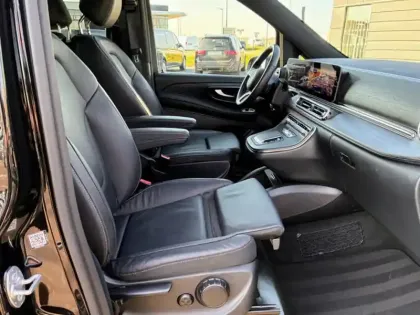 Photo 41 Mercedes CLA sse V 300 d 4Matic Extra-Lo