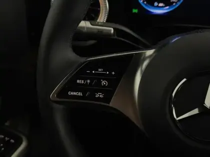 Photo 28 Mercedes CLA  350 4MATIC avec technologi