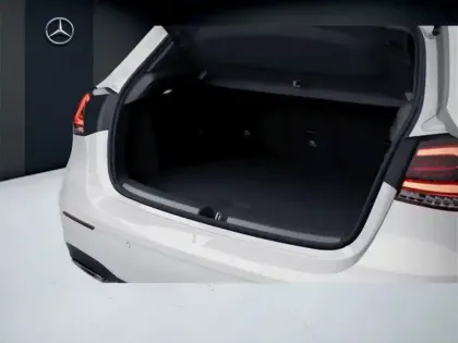 Photo 8 Mercedes Classe A 250 e AMG Line