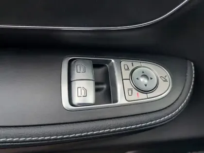 Photo 12 Mercedes CLA sse V 300d 4Matic Extra-Lon