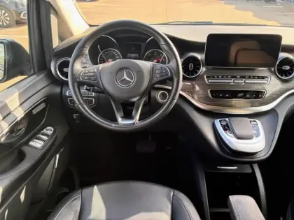 Photo 25 Mercedes CLA sse V 300 d Extra-Long Avan