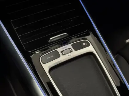 Photo 18 Mercedes GLA 200 d AMG Line