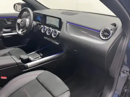 Photo 14 Mercedes GLA 200 d AMG Line