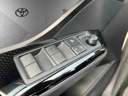 Photo 18 Toyota C-HR 1.8 Hybride 122 Edition