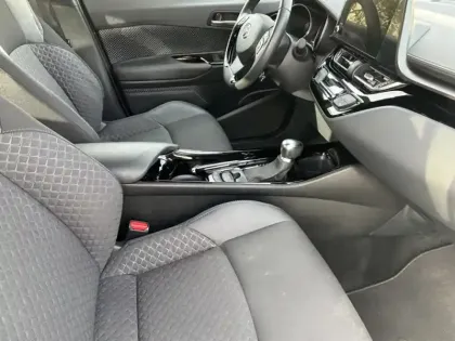 Photo 11 Toyota C-HR 1.8 Hybride 122 Edition