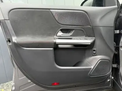 Photo 17 Mercedes GLA 200 d AMG Line