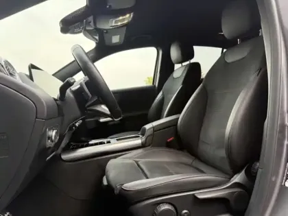 Photo 16 Mercedes GLA 200 d AMG Line