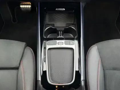 Photo 13 Mercedes GLA 200 d AMG Line