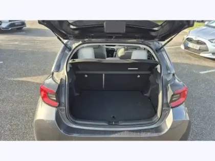 Photo 9 Toyota Yaris Hybride 116h Iconic