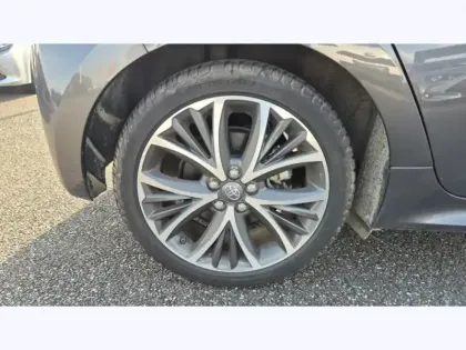 Photo 8 Toyota Yaris Hybride 116h Iconic