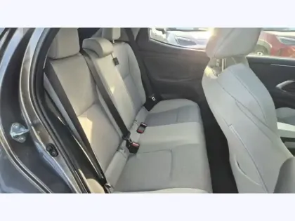 Photo 18 Toyota Yaris Hybride 116h Iconic