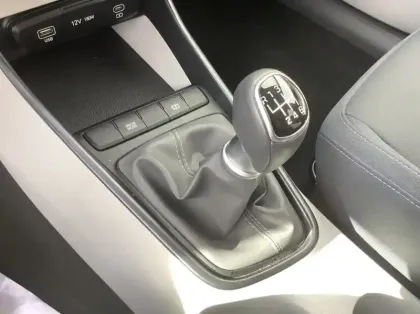 Photo 24 Hyundai Bayon 1.0 T-GDi 100 Hybrid 48V Intuitive