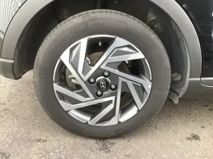 Photo 8 Hyundai Bayon 1.0 T-GDi 100 Hybrid 48V Intuitive