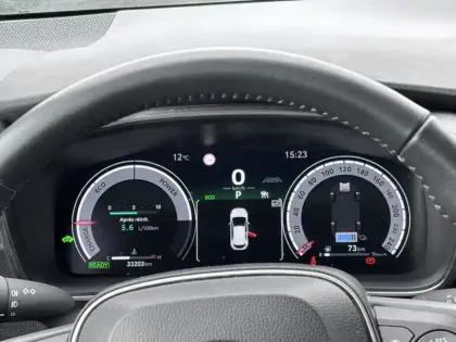 Photo 15 Toyota Corolla Hybride 140h Design