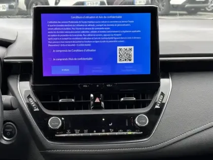 Photo 14 Toyota Corolla Hybride 140h Design