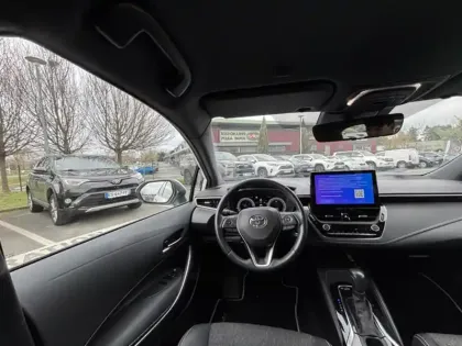 Photo 16 Toyota Corolla Hybride 140h Design