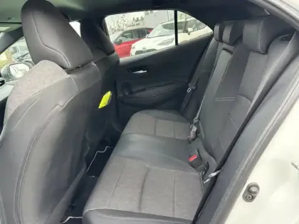 Photo 12 Toyota Corolla Hybride 140h Design