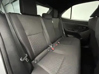 Photo 26 Toyota Yaris Hybride 1.5 116H DESIGN