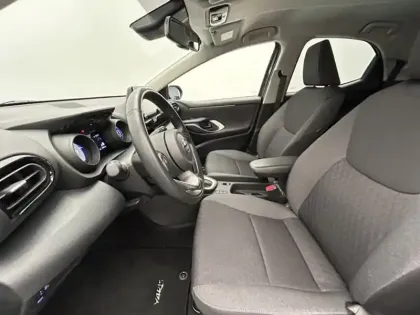 Photo 15 Toyota Yaris Hybride 116h Design / Pack confort