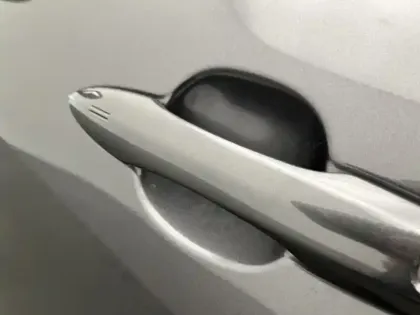 Photo 18 Toyota Yaris Hybride 116h Design / Pack confort