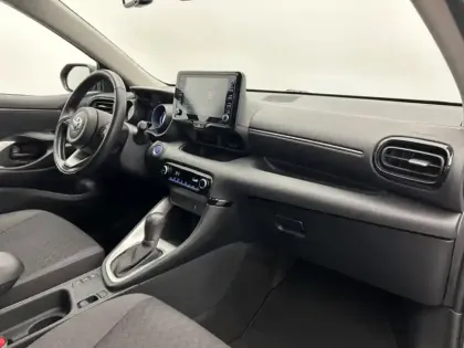 Photo 20 Toyota Yaris Hybride 116h Design / Pack confort