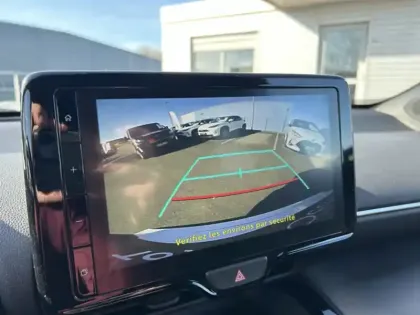 Photo 18 Toyota Yaris Hybride 1.5 HYBRID 116H DESIGN / PACK CARGO