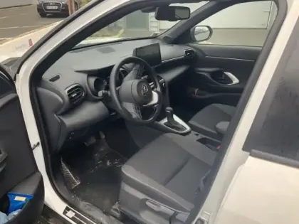 Photo 19 Toyota Yaris Hybride 1.5 HYBRID 116H DESIGN / PACK CARGO