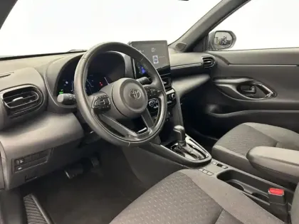 Photo 13 Toyota Yaris Hybride 1.5 130H DESIGN PACK CARGO