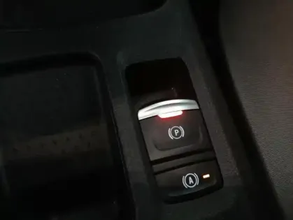 Photo 22 Renault Captur Gén. II (HJB) Ph1 Initiale Paris 5