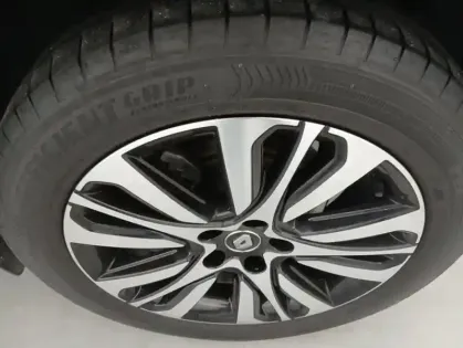 Photo 16 Renault Captur Gén. II (HJB) Ph1 Initiale Paris 5