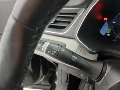 Photo 26 Renault Captur Gén. II (HJB) Ph1 Initiale Paris 5