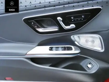 Photo 5 Mercedes CLE Cabriolet 220 d AMG Line C