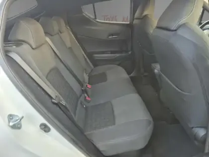 Photo 17 Toyota C-HR 1.8 Hybride 122 Edition