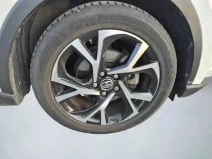 Photo 8 Toyota C-HR 1.8 Hybride 122 Edition