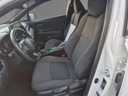 Photo 15 Toyota C-HR 1.8 Hybride 122 Edition