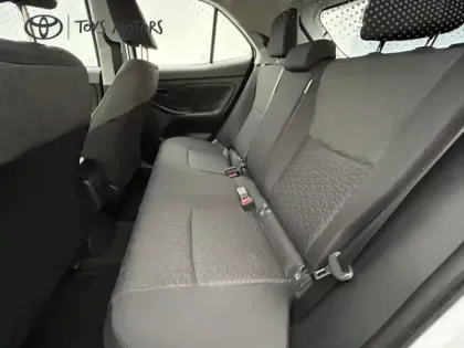 Photo 8 Toyota Yaris Hybride 1.5 116H DYNAMIC
